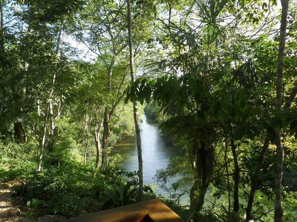Mystic River Resort San Ignacio Buitenkant foto