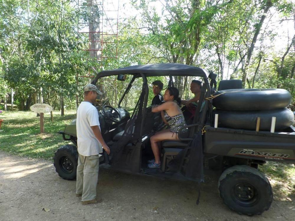 Mystic River Resort San Ignacio Buitenkant foto