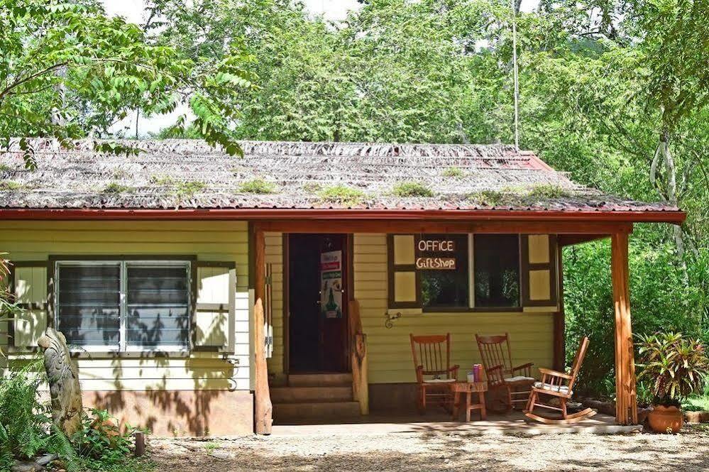 Mystic River Resort San Ignacio Buitenkant foto