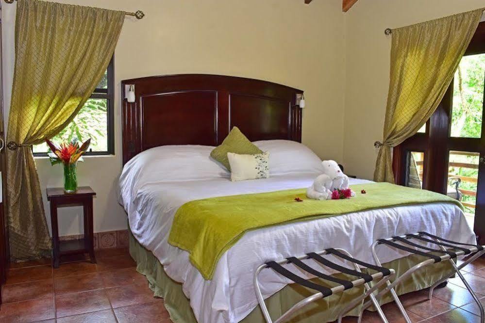 Mystic River Resort San Ignacio Buitenkant foto